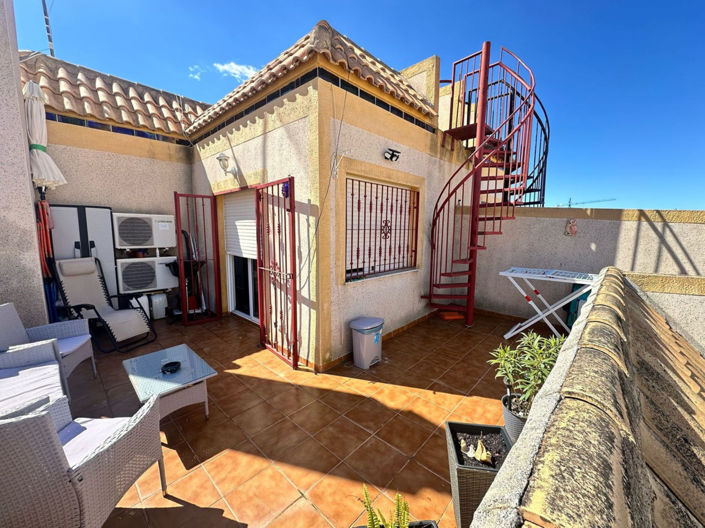 Image No.20-3 Bed Apartment for sale