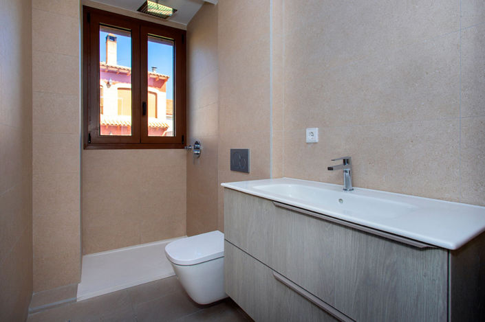 Image No.27-3 Bed Apartment for sale