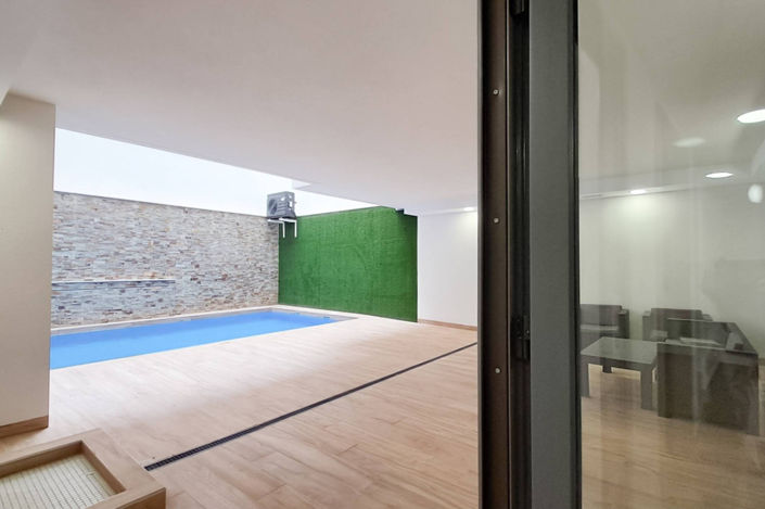 Image No.8-2 Bed Apartment for sale