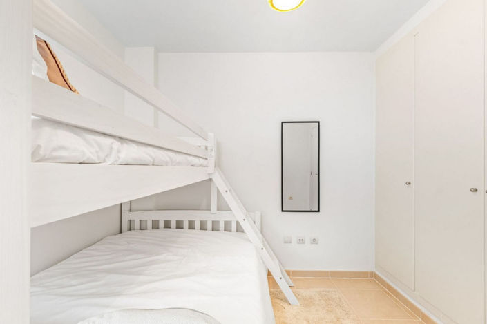 Image No.21-2 Bed Apartment for sale