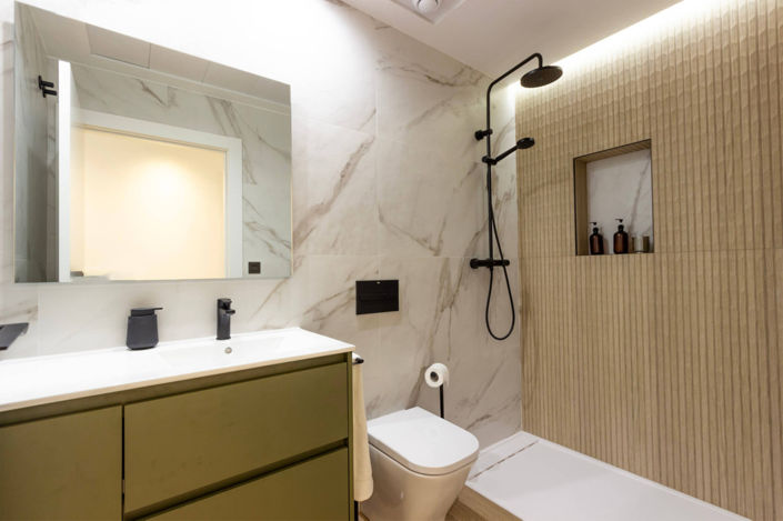 Image No.14-3 Bed Apartment for sale