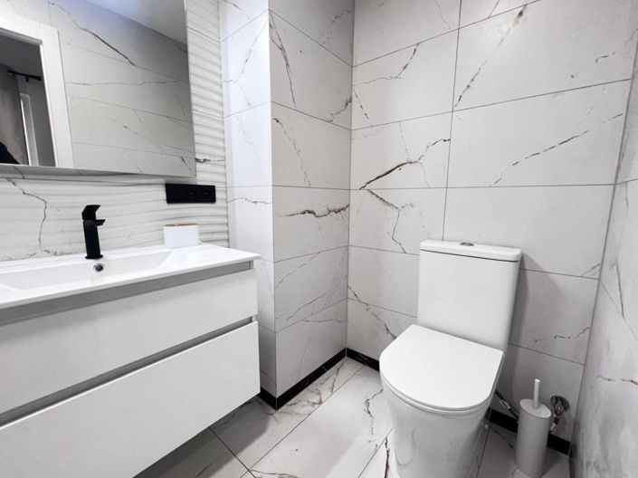 Image No.11-3 Bed Apartment for sale