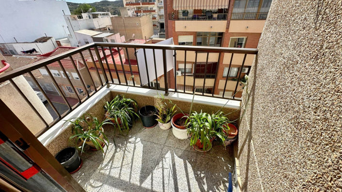 Image No.12-6 Bed Apartment for sale