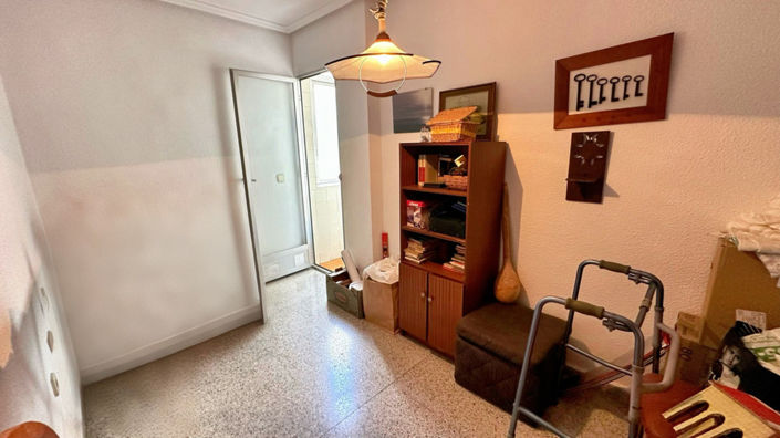 Image No.23-6 Bed Apartment for sale