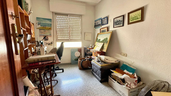 Image No.30-6 Bed Apartment for sale