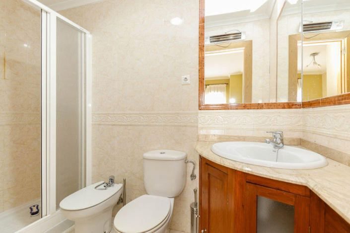 Image No.8-3 Bed Apartment for sale