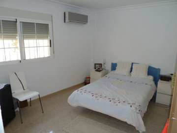 4b1838320ed3092e958fxlarge