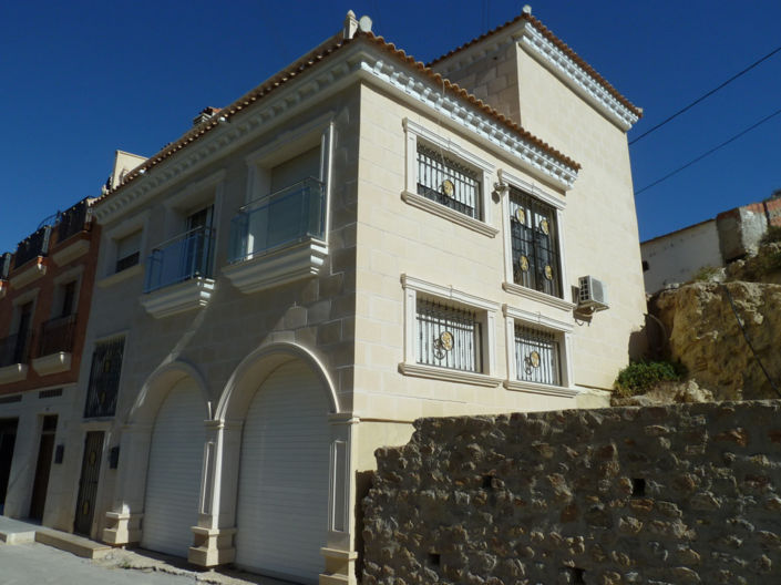 Image No.2-3 Bed Villa for sale