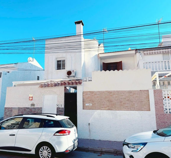 Image No.24-4 Bed Villa for sale