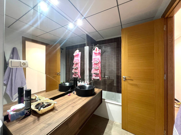 Image No.15-3 Bed Apartment for sale