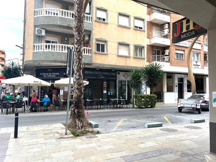 Image No.23-3 Bed Apartment for sale