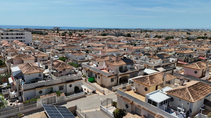 Image No.2-3 Bed Villa for sale