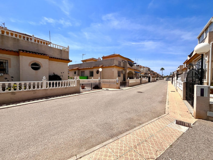 Image No.25-3 Bed Villa for sale