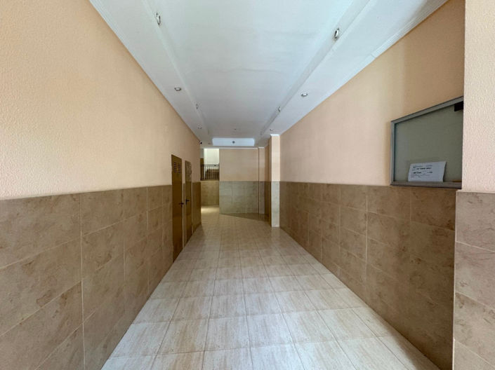 Image No.20-4 Bed Apartment for sale