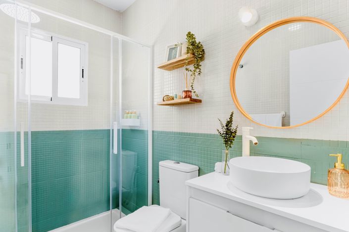 Image No.9-2 Bed Townhouse for sale