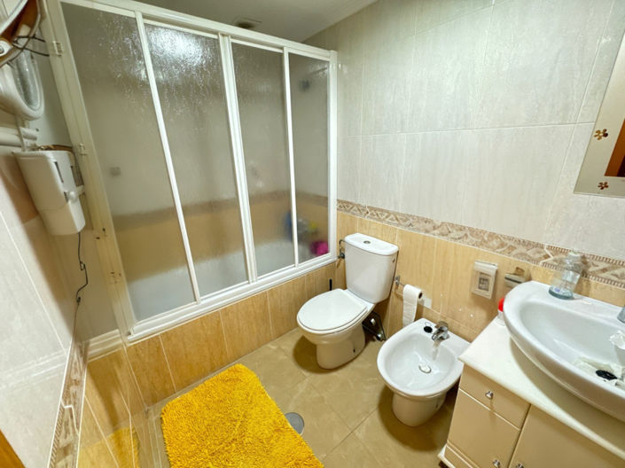 Image No.18-3 Bed Apartment for sale