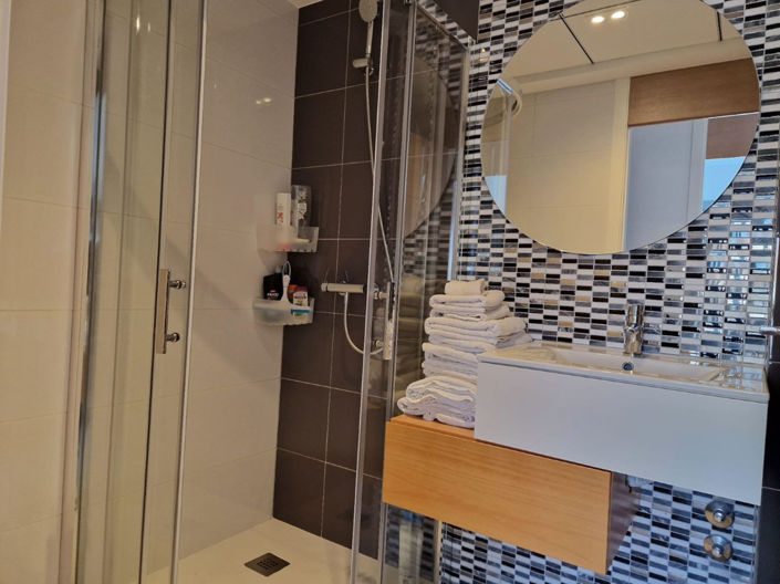 Image No.22-2 Bed Apartment for sale