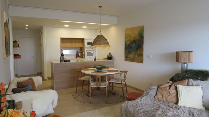 Image No.17-2 Bed Apartment for sale