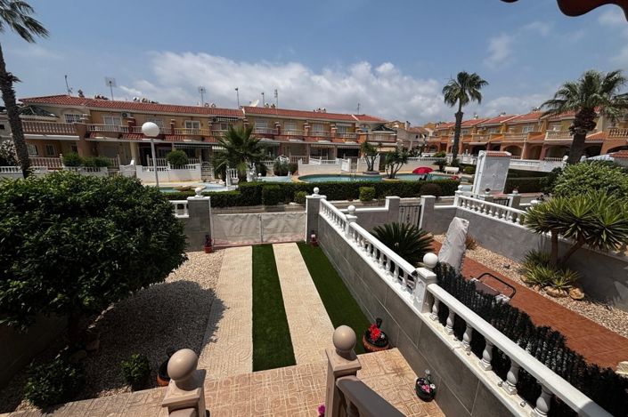 Image No.26-3 Bed Townhouse for sale