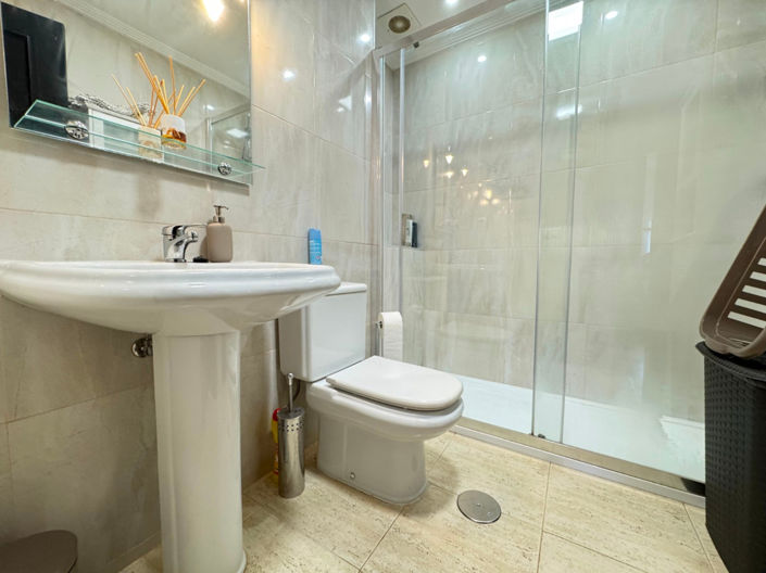 Image No.13-3 Bed Apartment for sale