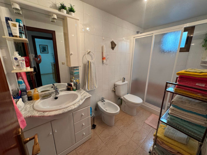 Image No.22-2 Bed Apartment for sale