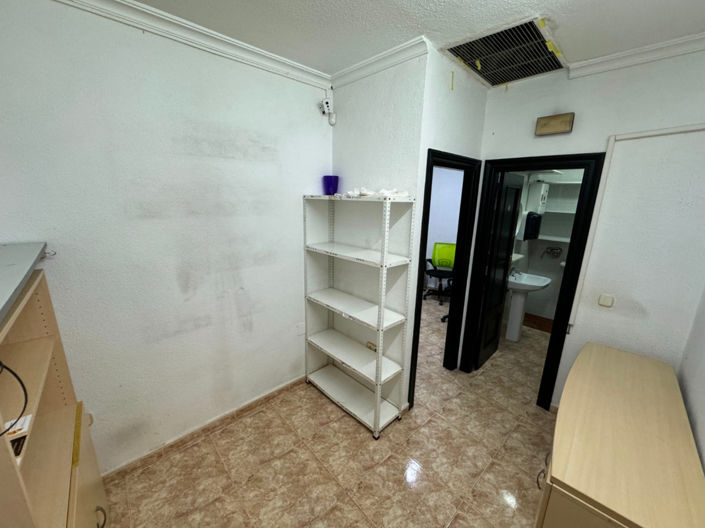 Image No.12-1 Bed Commercial for sale