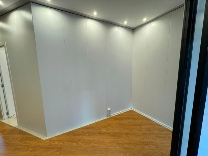 Image No.4-1 Bed Commercial for sale