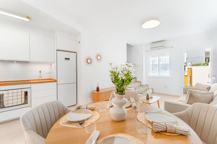 Image No.8-2 Bed Villa for sale