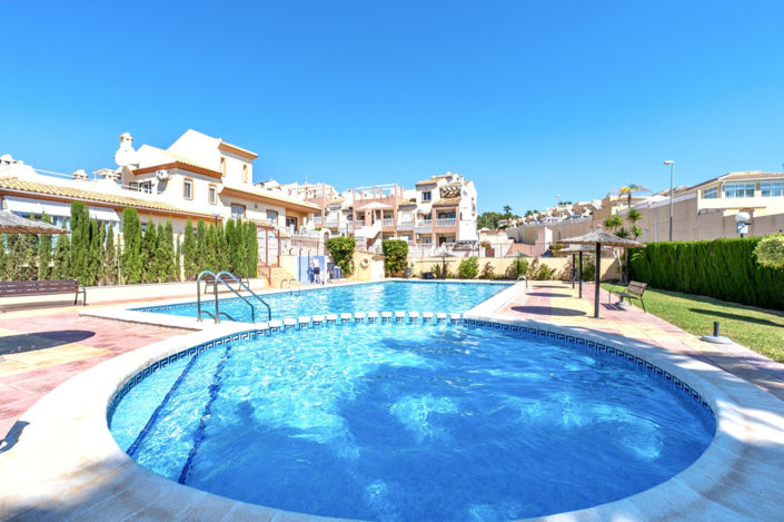 Image No.20-2 Bed Villa for sale