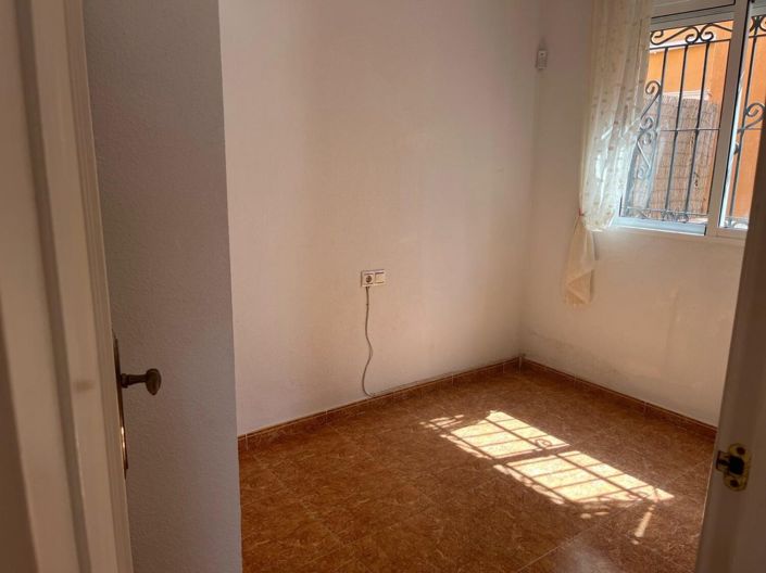 Image No.16-3 Bed Townhouse for sale