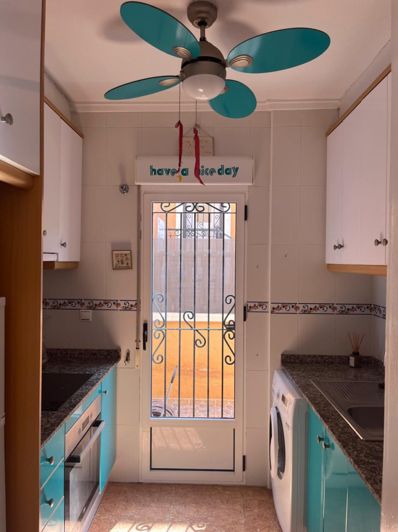 Image No.18-3 Bed Townhouse for sale