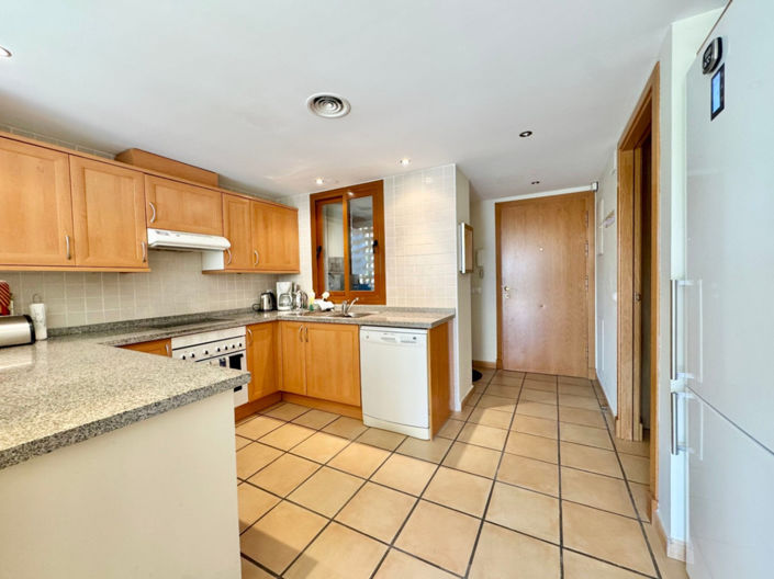 Image No.5-2 Bed Apartment for sale