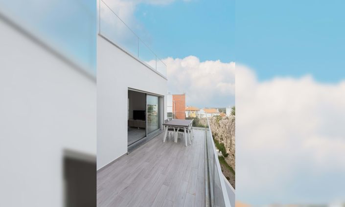 Image No.12-2 Bed Apartment for sale