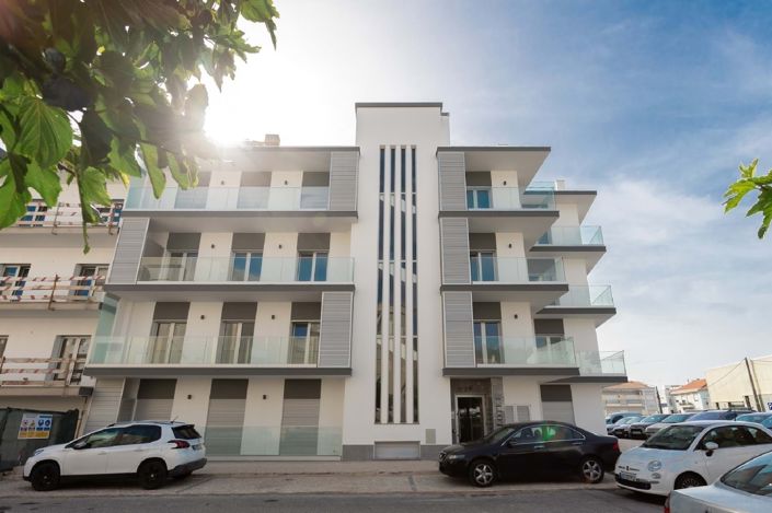 Image No.16-3 Bed Apartment for sale