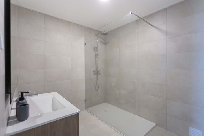 Image No.18-2 Bed Apartment for sale