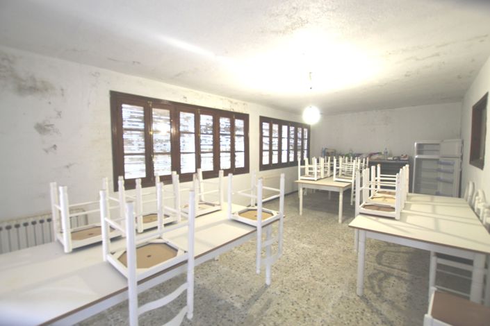 Image No.14-6 Bed Country House for sale