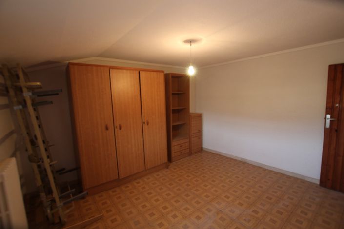 Image No.18-6 Bed Country House for sale