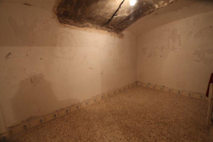 Image No.26-6 Bed Country House for sale