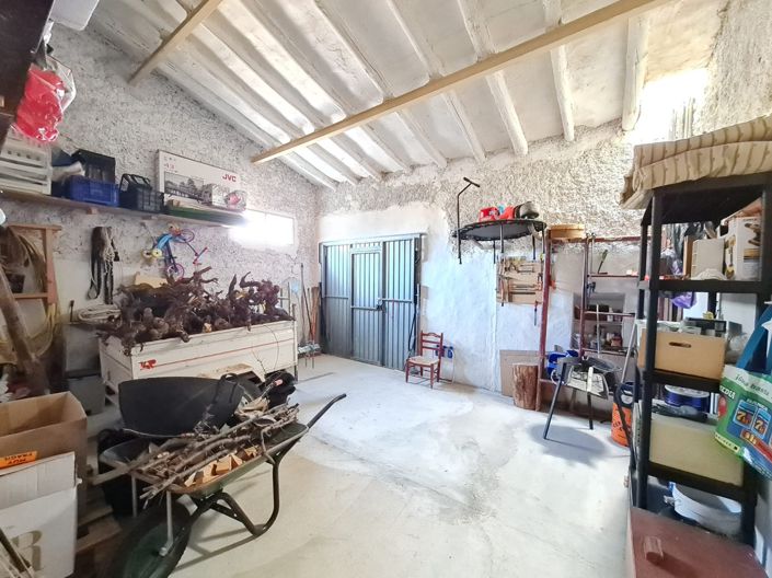 Image No.26-3 Bed Country House for sale