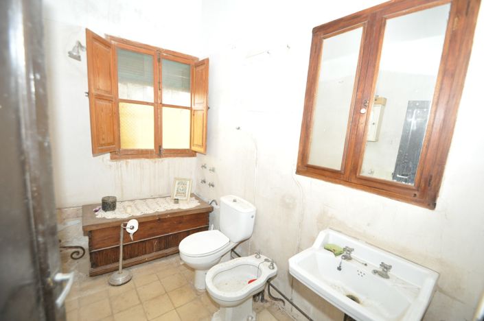 Image No.15-15 Bed Country House for sale