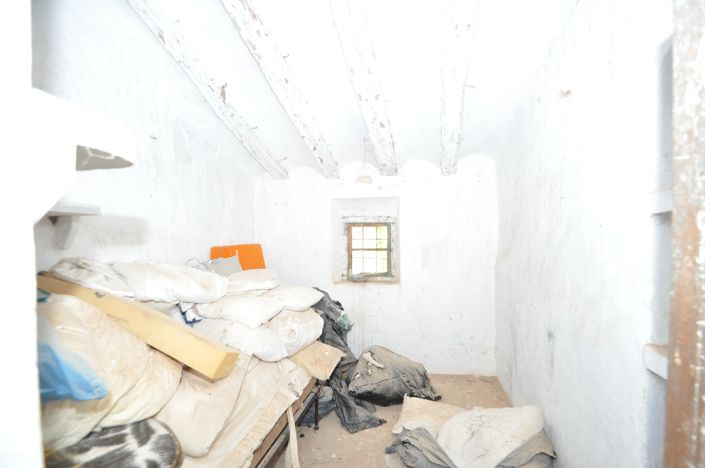 Image No.33-15 Bed Country House for sale