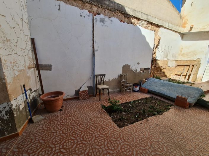 Image No.17-3 Bed Townhouse for sale