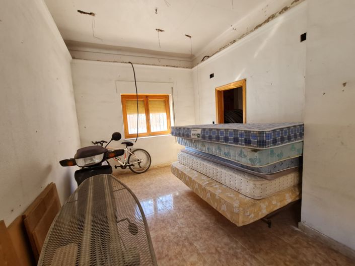 Image No.4-3 Bed Townhouse for sale