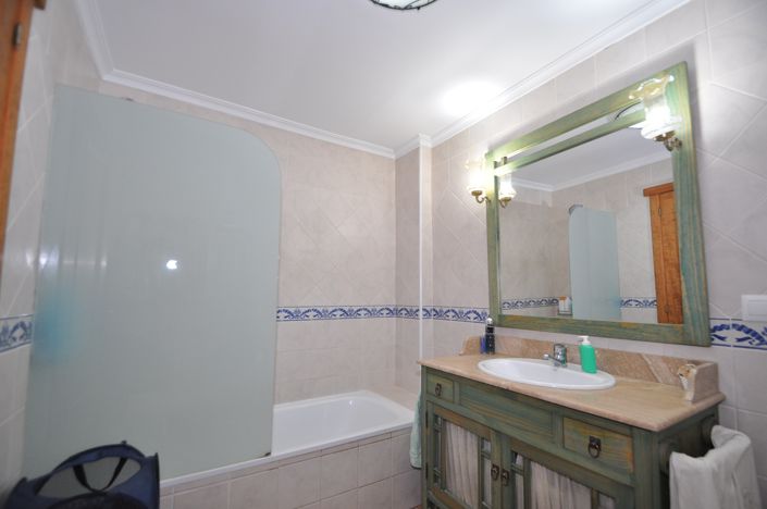 Image No.16-3 Bed Townhouse for sale