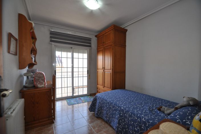 Image No.22-3 Bed Townhouse for sale