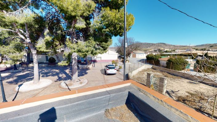 Image No.14-2 Bed Country House for sale