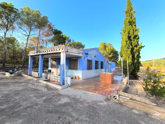 Image No.1-3 Bed Country House for sale