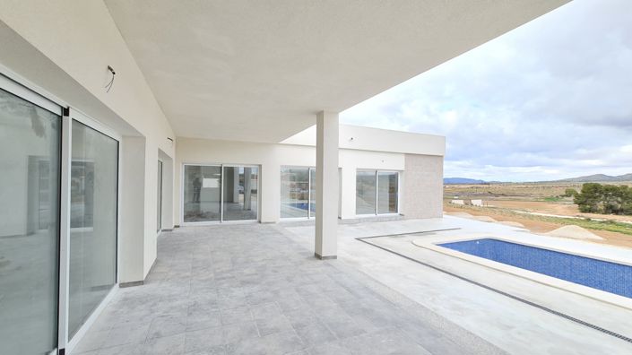 Image No.1-3 Bed Property for sale