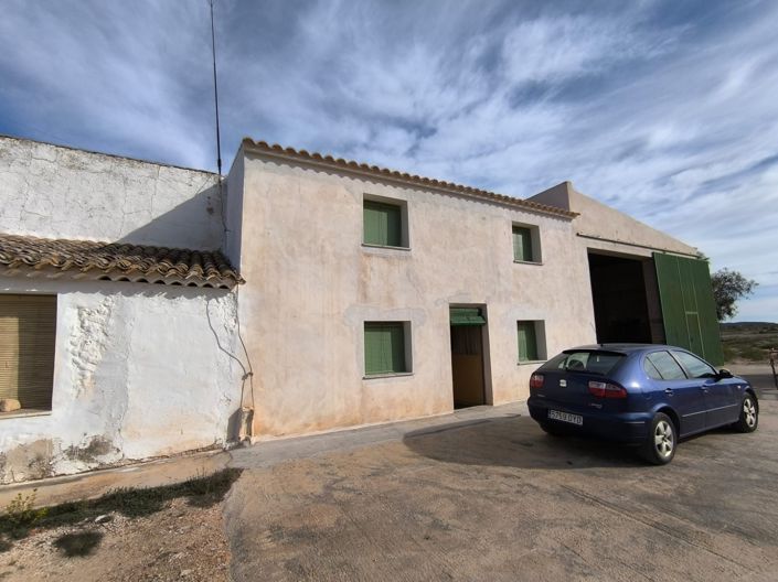 Image No.1-7 Bed Country House for sale