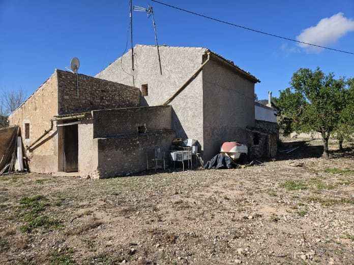 Image No.35-5 Bed Country House for sale